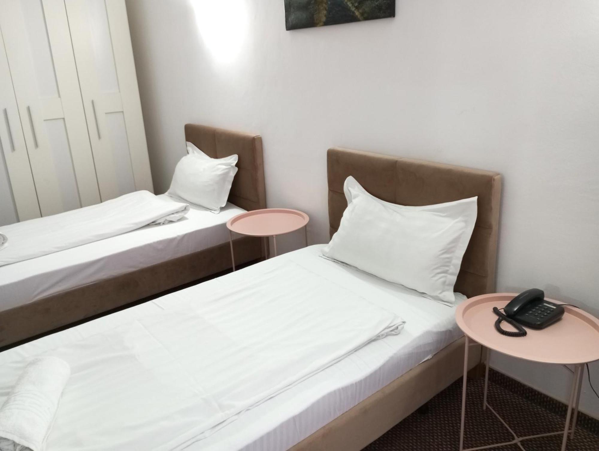 Rhc Royal Hotel ออราแด ภายนอก รูปภาพ